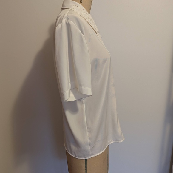 Vintage white blouse - Picture 6 of 10